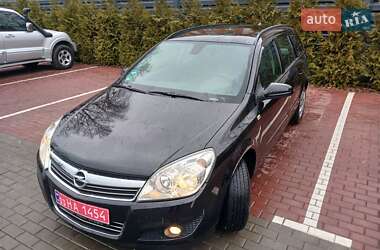 Універсал Opel Astra 2009 в Черкасах