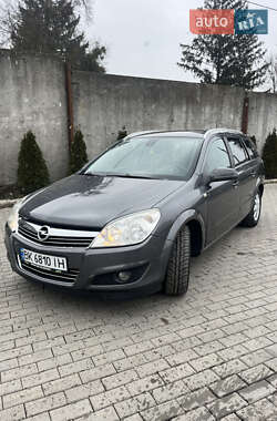 Універсал Opel Astra 2009 в Березному