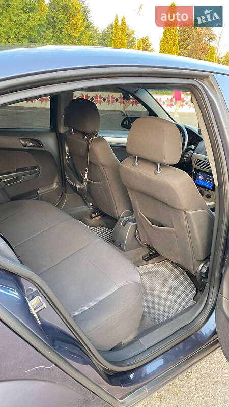 Седан Opel Astra 2008 в Андрушевке фото 9 Седан Opel Astra 2008 в Андрушевке