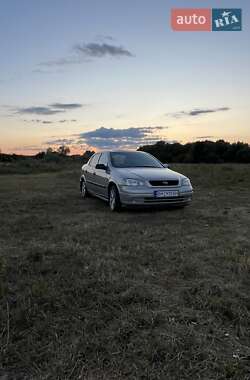 Седан Opel Astra 2008 в Глухові