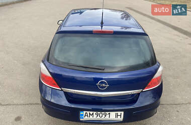 Хэтчбек Opel Astra 2005 в Бердичеве