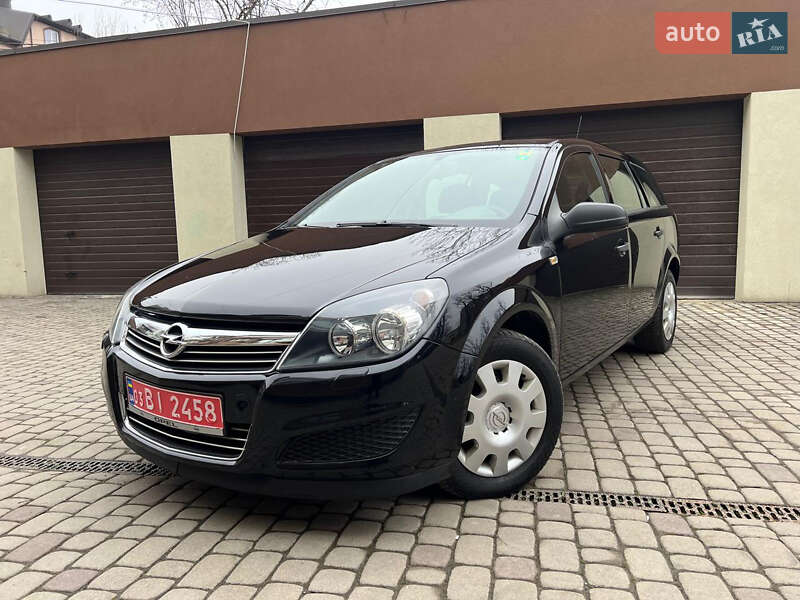 Opel Astra 2010