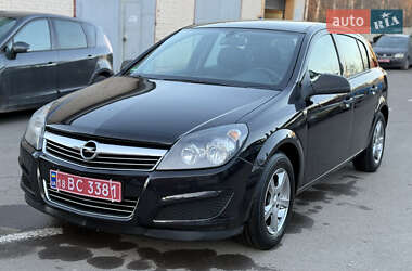 Хетчбек Opel Astra 2009 в Рівному