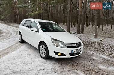 Універсал Opel Astra 2010 в Кременці