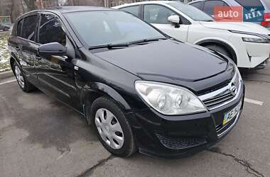 Хетчбек Opel Astra 2008 в Дніпрі