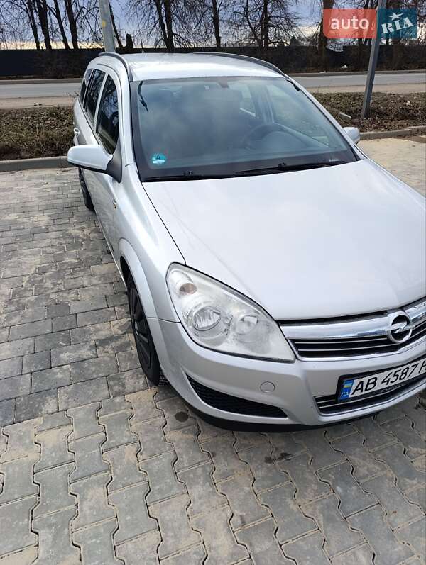 Универсал Opel Astra 2009 в Виннице