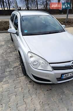 Універсал Opel Astra 2009 в Вінниці