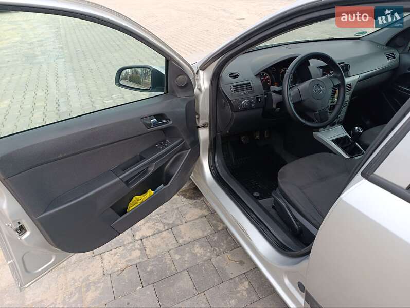 Универсал Opel Astra 2009 в Виннице