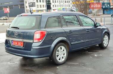 Универсал Opel Astra 2008 в Киеве