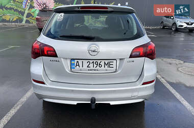 Универсал Opel Astra 2011 в 