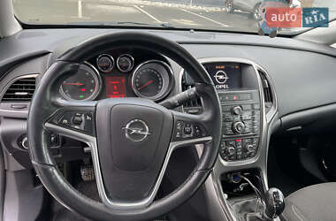 Универсал Opel Astra 2011 в 