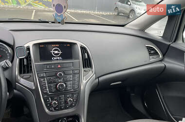 Универсал Opel Astra 2011 в 