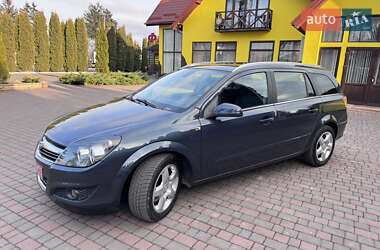 Универсал Opel Astra 2007 в Староконстантинове