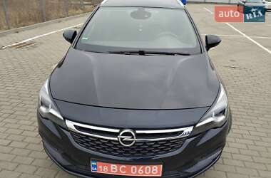 Универсал Opel Astra 2018 в Дубно