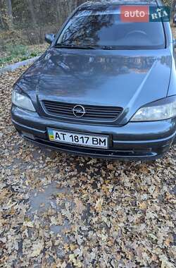 Седан Opel Astra 2004 в Ивано-Франковске