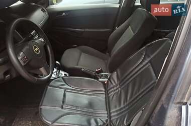 Хэтчбек Opel Astra 2006 в 
