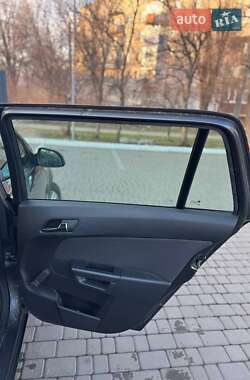 Универсал Opel Astra 2009 в 