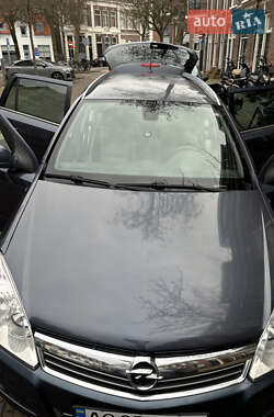 Універсал Opel Astra 2010 в Виноградові