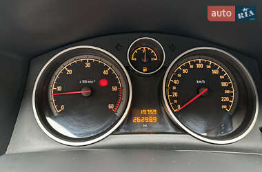 Універсал Opel Astra 2010 в 