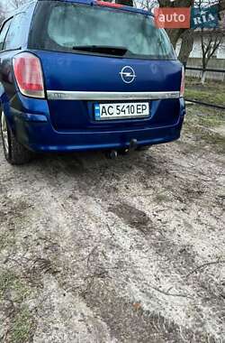 Универсал Opel Astra 2005 в 