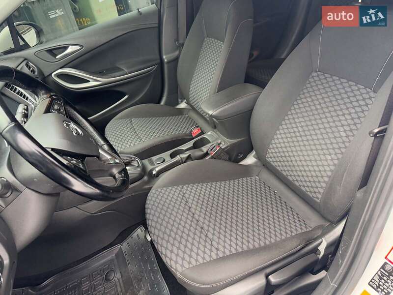 Универсал Opel Astra 2020 в Киеве