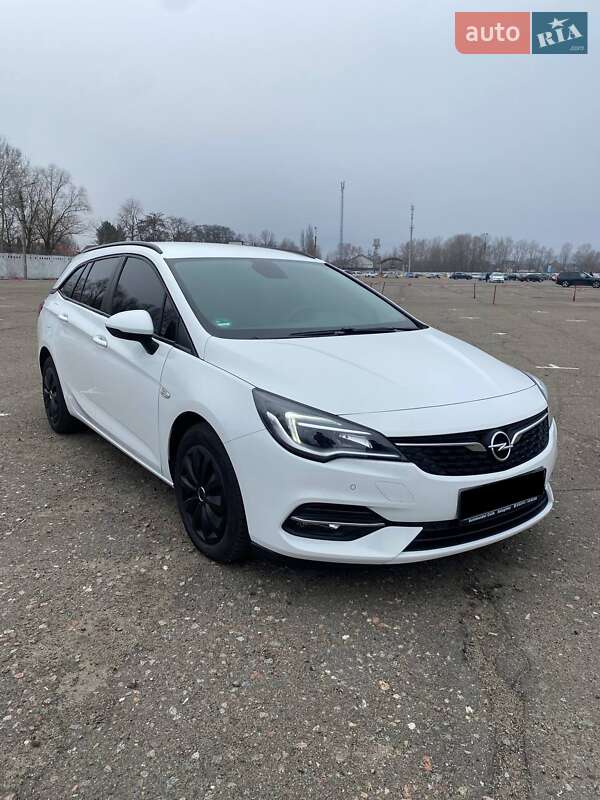 Универсал Opel Astra 2020 в Киеве