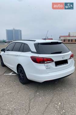 Універсал Opel Astra 2020 в Києві