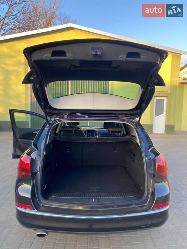 Универсал Opel Astra 2012 в Ивано-Франковске