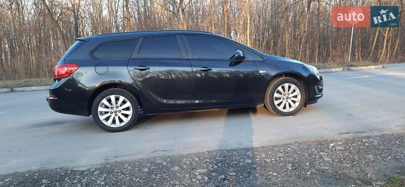 Універсал Opel Astra 2013 в Красилові