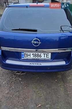 Универсал Opel Astra 2008 в Березовке