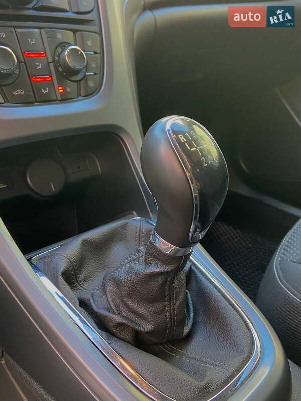 Универсал Opel Astra 2014 в Львове фото 10 Универсал Opel Astra 2014 в Львове