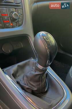 Универсал Opel Astra 2014 в 