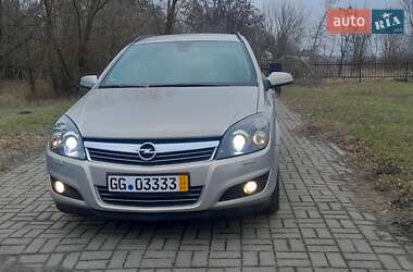 Універсал Opel Astra 2009 в Києві