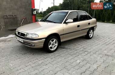Седан Opel Astra 1997 в 