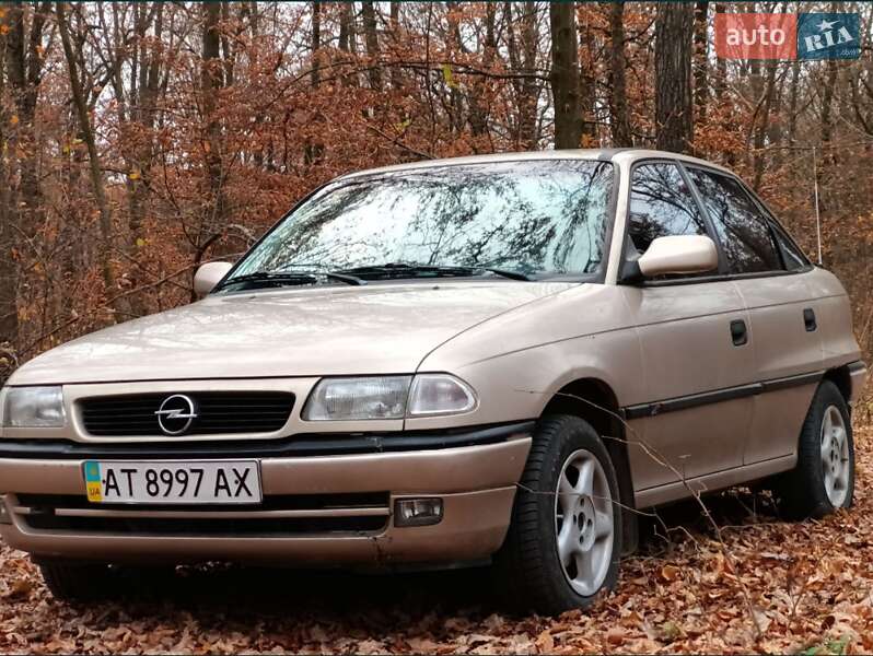Седан Opel Astra 1997 в 