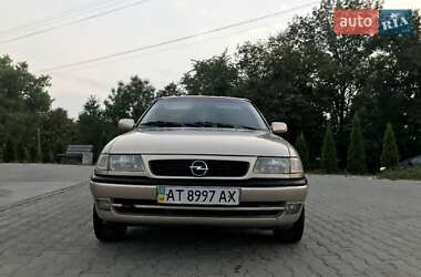 Седан Opel Astra 1997 в 