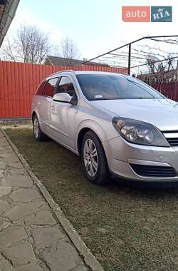 Универсал Opel Astra 2006 в Старом Самборе