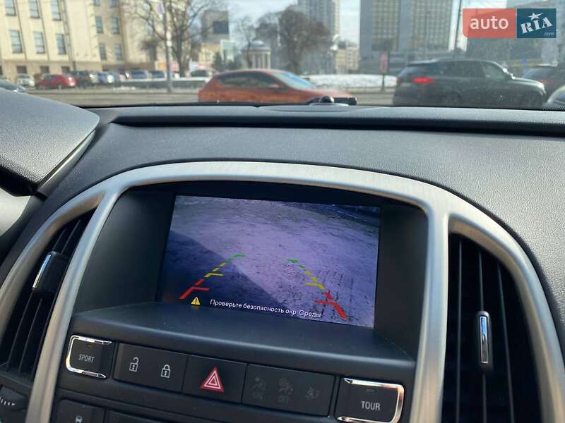 Хэтчбек Opel Astra 2013 в Киеве