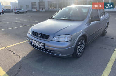 Седан Opel Astra 2007 в Киеве