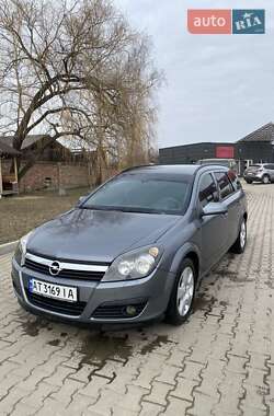 Универсал Opel Astra 2005 в Коломые