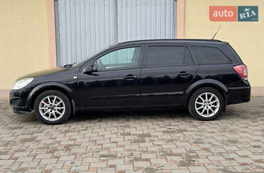 Универсал Opel Astra 2008 в Сарнах