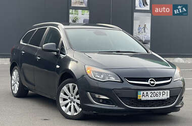 Универсал Opel Astra 2013 в Киеве