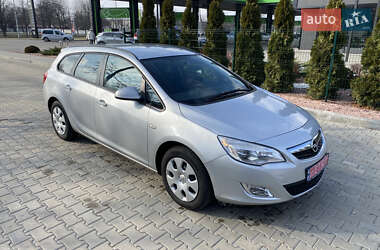 Универсал Opel Astra 2011 в Кременчуге