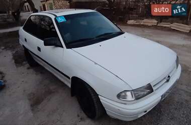 Седан Opel Astra 1992 в Запоріжжі