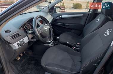 Универсал Opel Astra 2005 в 