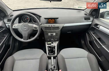 Хэтчбек Opel Astra 2005 в Виннице