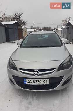 Універсал Opel Astra 2014 в Черкасах