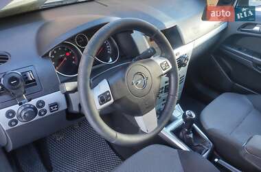Универсал Opel Astra 2009 в 