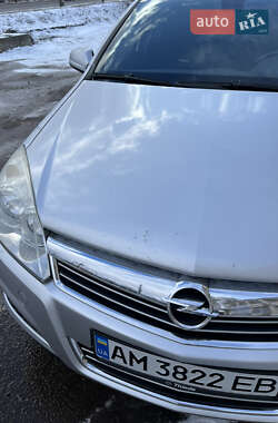 Универсал Opel Astra 2008 в 