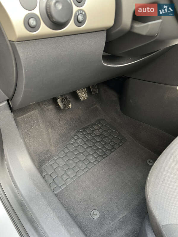 Универсал Opel Astra 2008 в Житомире
